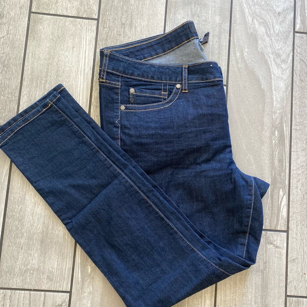 Torrid jeans (black tags)